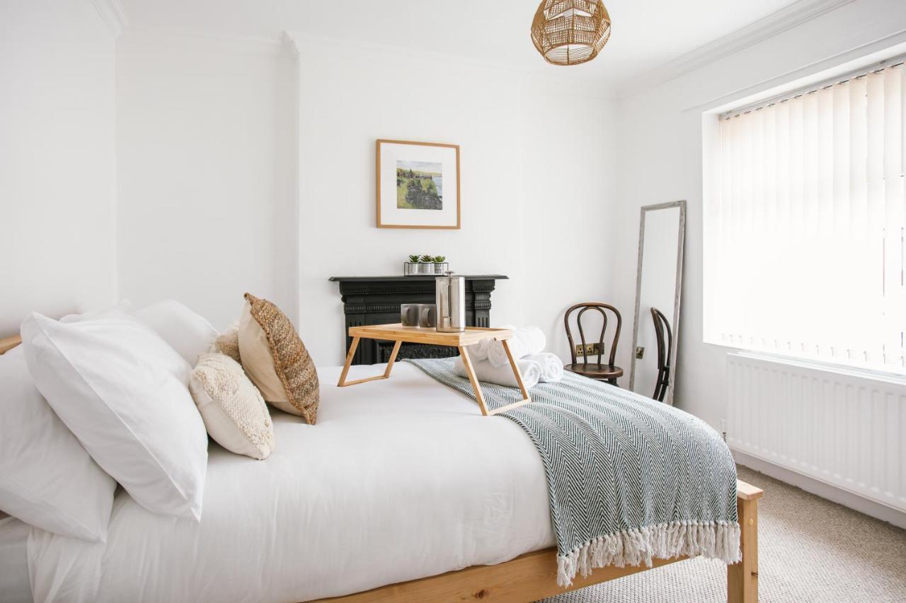 Cosy Period Cottage 2Min Walk To The Beach 포트러시 외부 사진