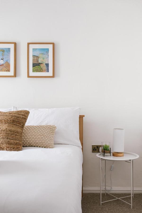 Cosy Period Cottage 2Min Walk To The Beach 포트러시 외부 사진